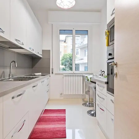 Modern Flat 250 Mt From The Sea - Apartman