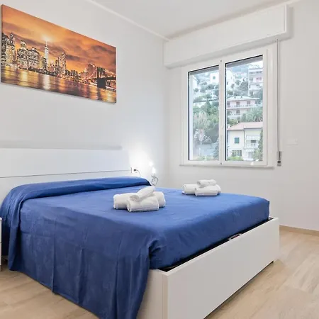 Modern Flat 250 Mt From The Sea - Apartment Albissola Marina